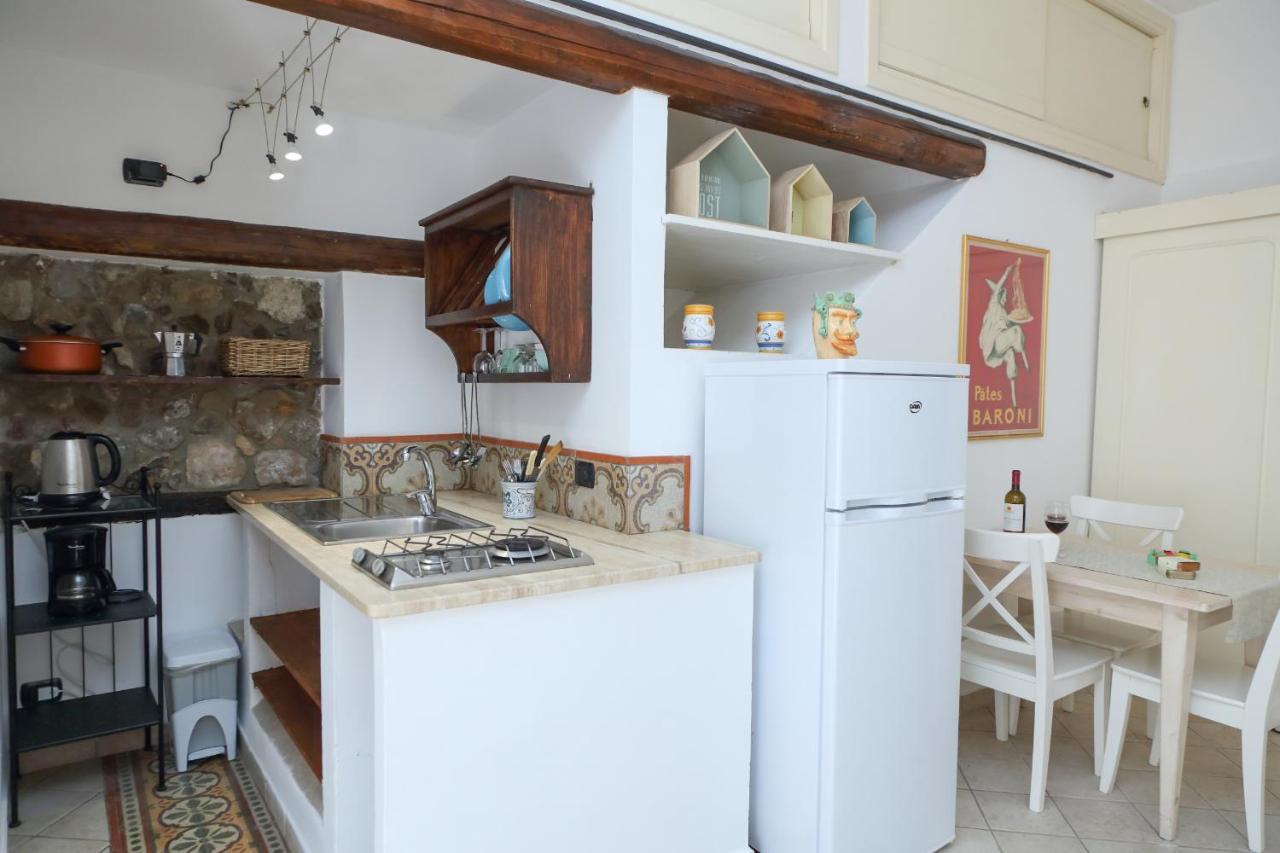 Coastal Seaview Suite & Central Balcony Street View Studio Cefalù Exterior foto